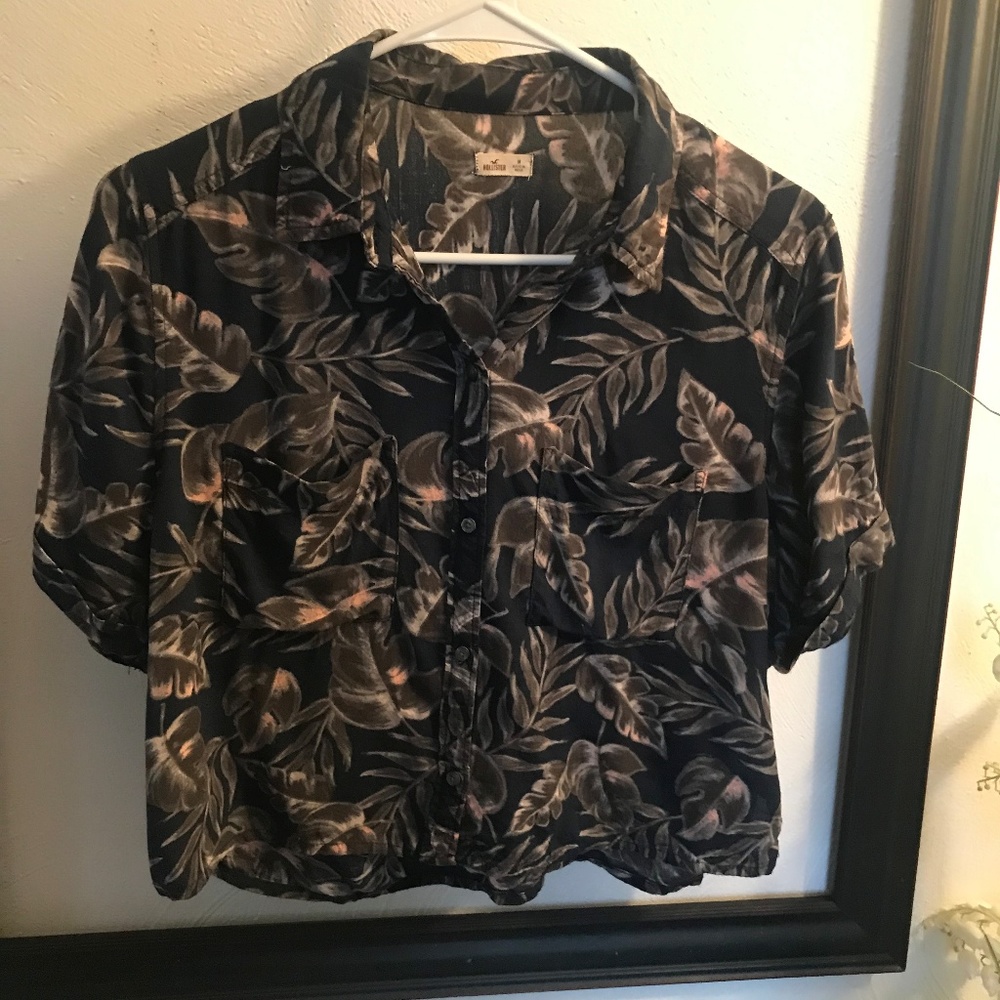 Floral Cropped Button down medium